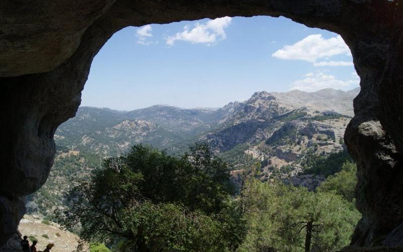 Hotel Ciudad Pozo Alcón المظهر الخارجي الصورة